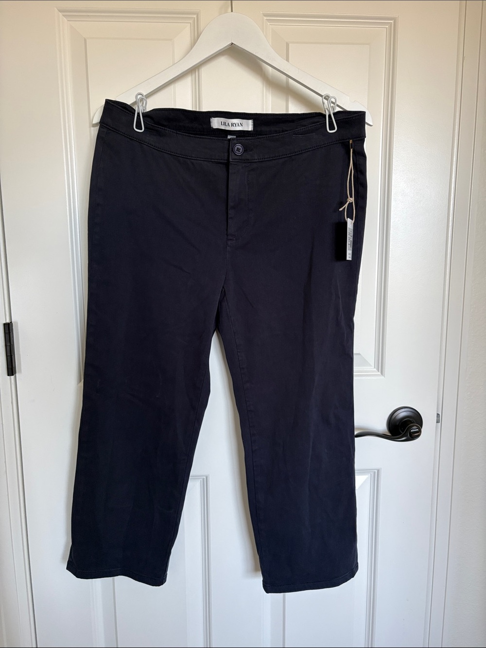 LILA RYAN The Jase Cropped Straight-Leg Pants in Blue - Picture 3 of 4